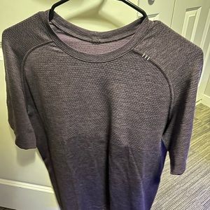 Men’s Metal Vent Tech Short-Sleeve Shirt